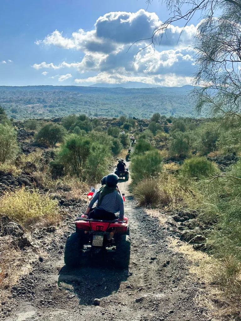 Tour in quad sull’Etna dalle Gole dell’Alcantara fino a 1.850 metri
