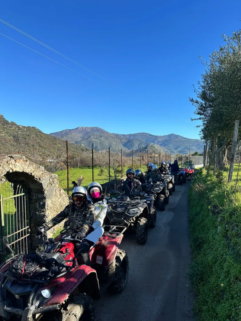 Tour in quad nella Valle dell’Alcantara di 2 ore e mezza